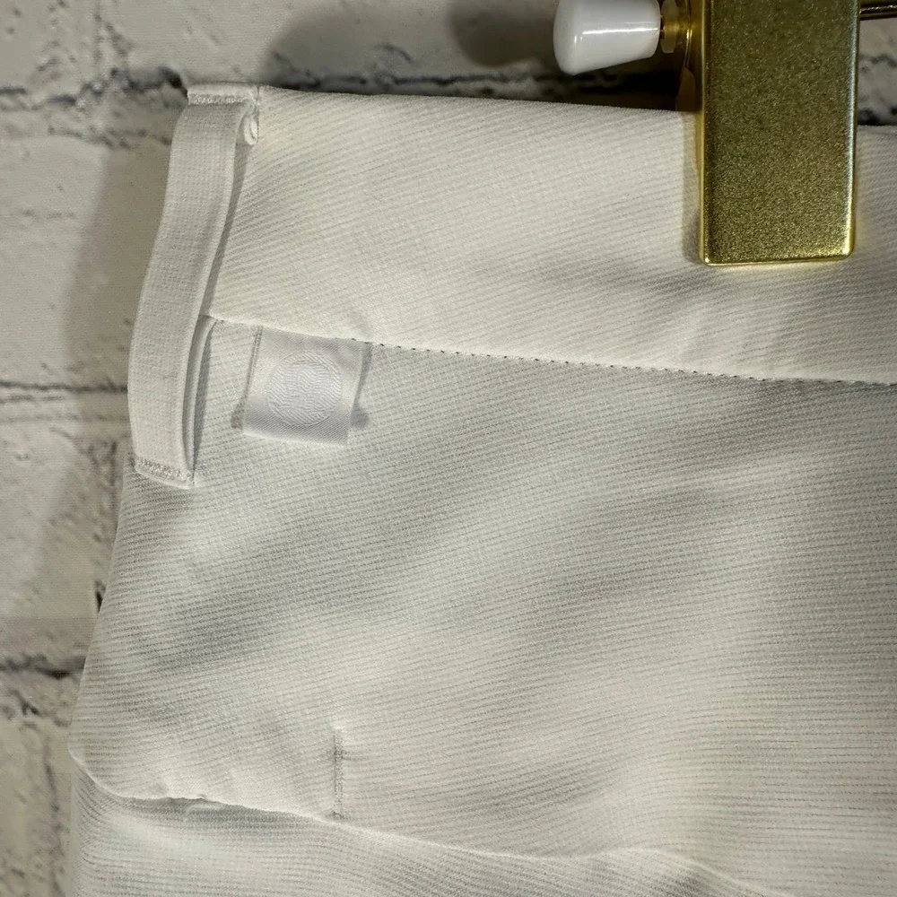 Lululemon Commission Golf Shorts Mens 34 White Technical Stretch LM7AW2S